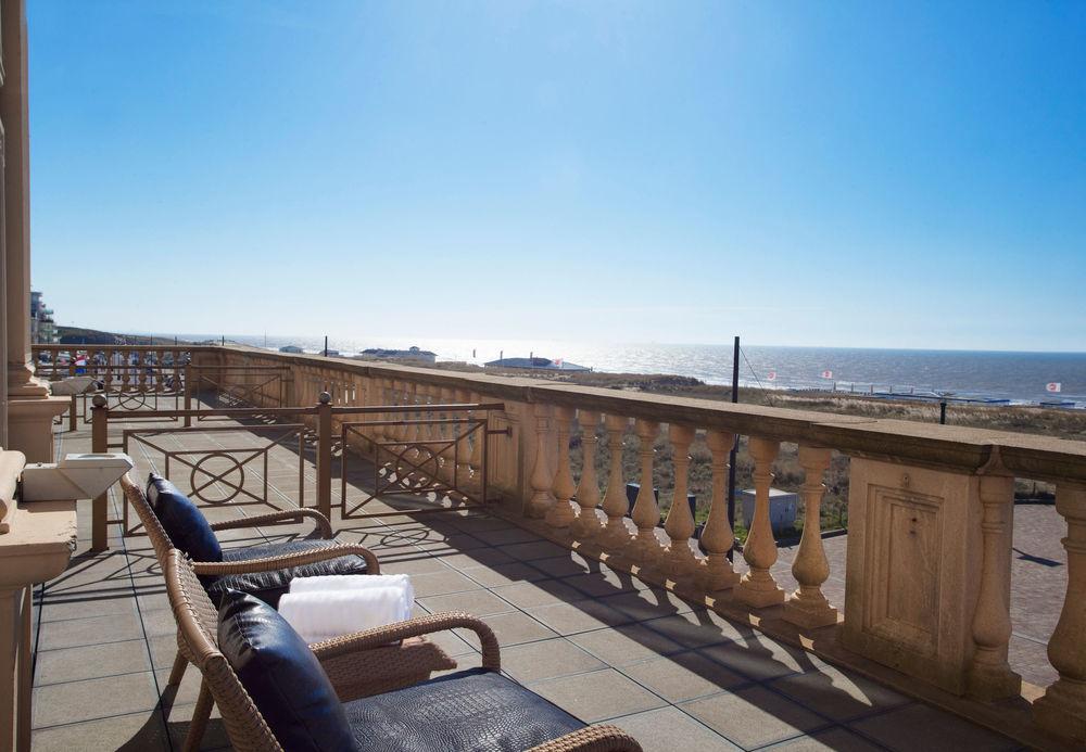 Hotel Van Oranje Noordwijk Exterior photo The roof terrace