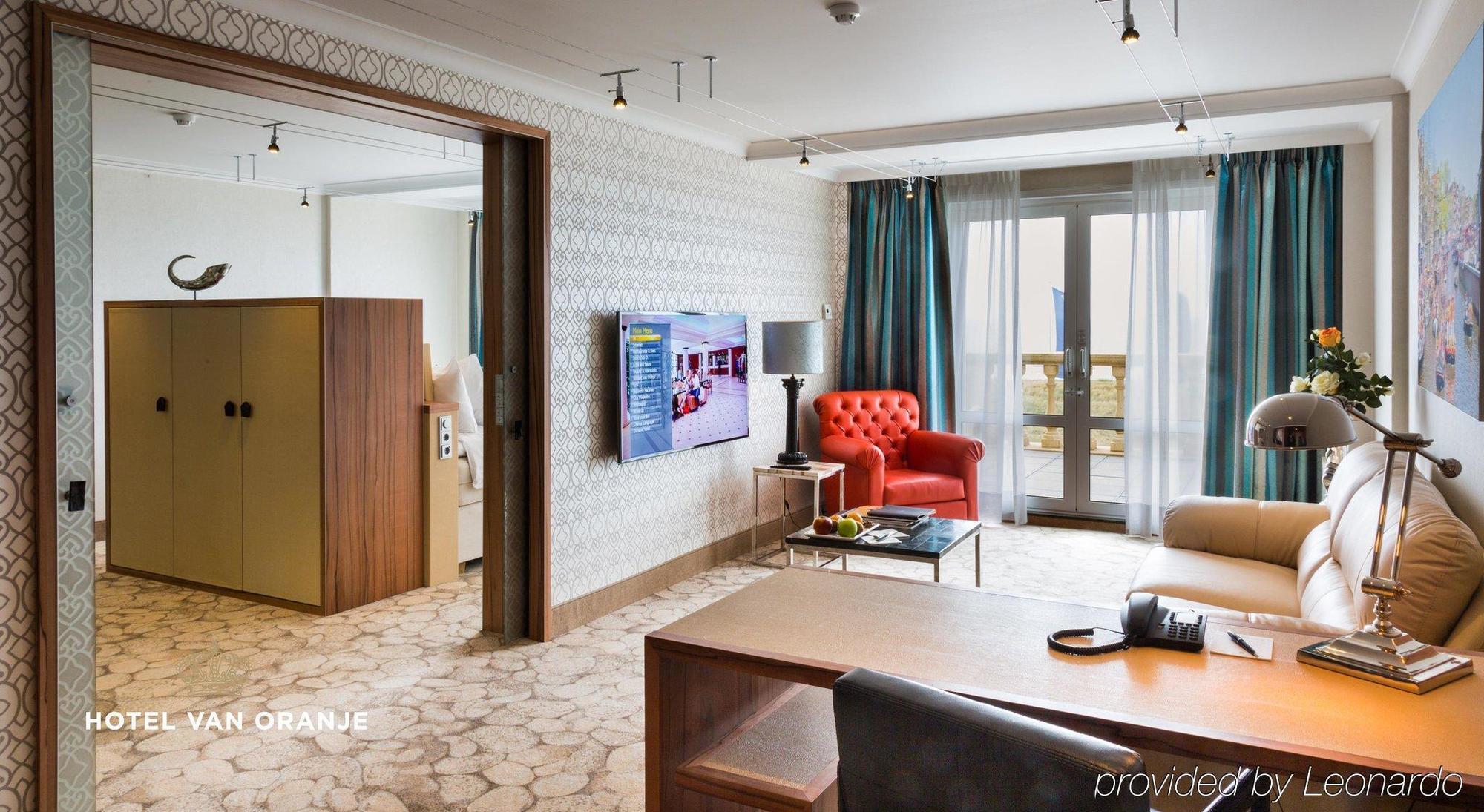 Hotel Van Oranje Noordwijk Exterior photo Suite