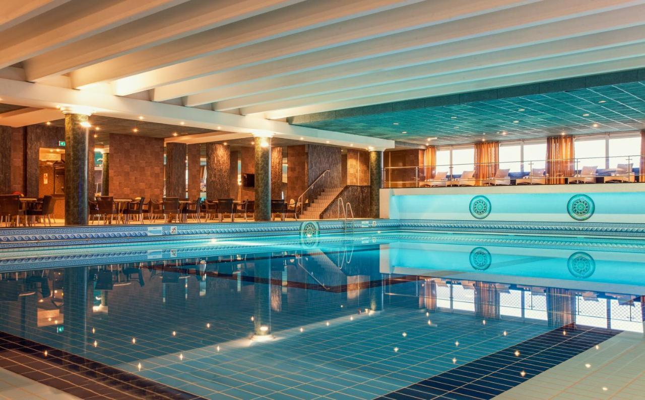 Hotel Van Oranje Noordwijk Exterior photo The swimming pool at the Radisson Blu Hotel, Copenhagen