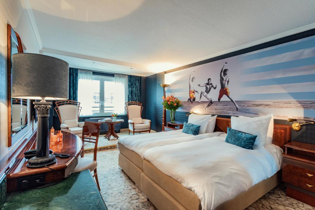 Hotel Van Oranje Noordwijk Room photo A room at the Hotel Axelmannstein